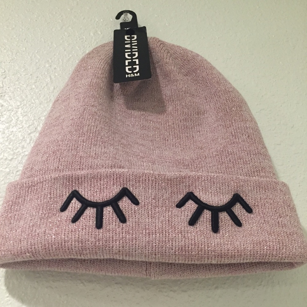 Divided H&M Pink Shimmer eyes knit hat✨